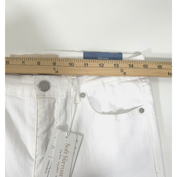 Soft Surroundings The Ultimate Straight Cropped Jeans Slimming Size 8 White New - Picture 3 of 13